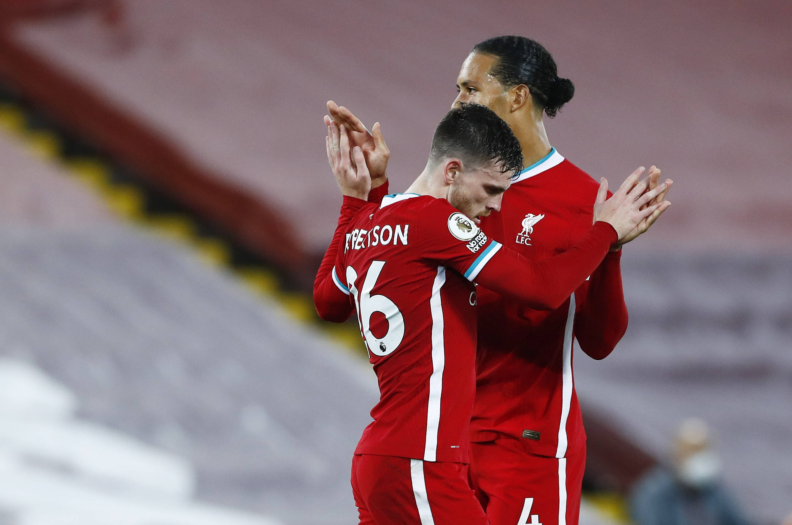 虽然两队在 虽然两队在